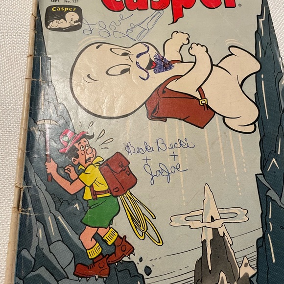 Bundle of 9 Vintage Misc. Comic Books - Picture 4 of 10